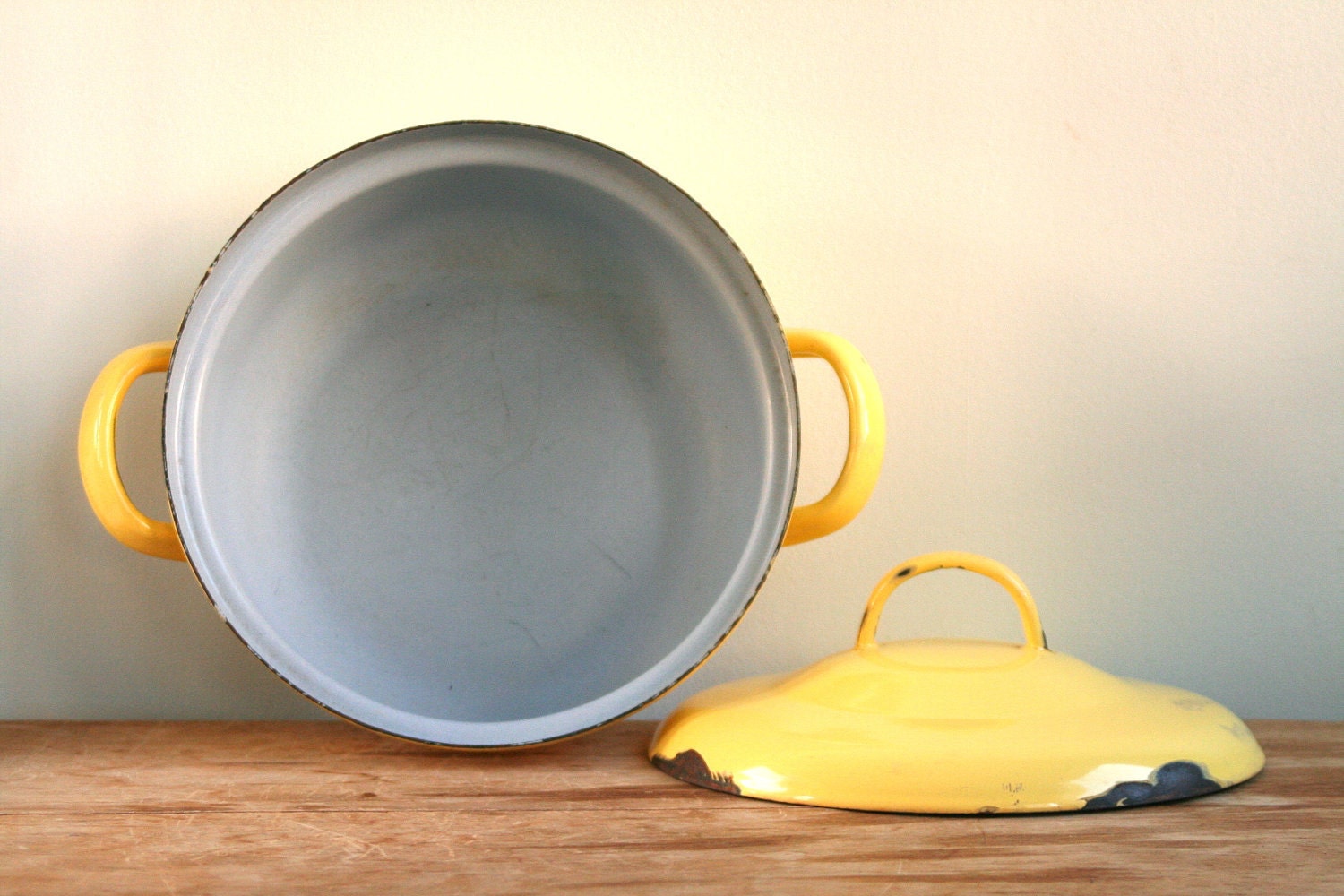 Vintage French Lemon Enamel Cooking Pot - Shabby Chic
