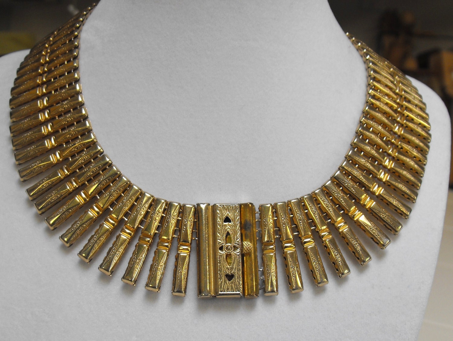 Gold Egyptian Necklace