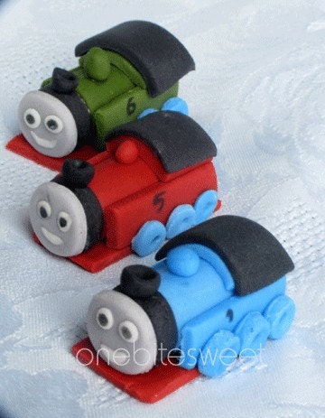 3D Thomas and Fiends fondant cupcake topper