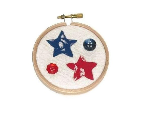 Americana Red and Blue Stars Hoop - ThisandThatCrafter