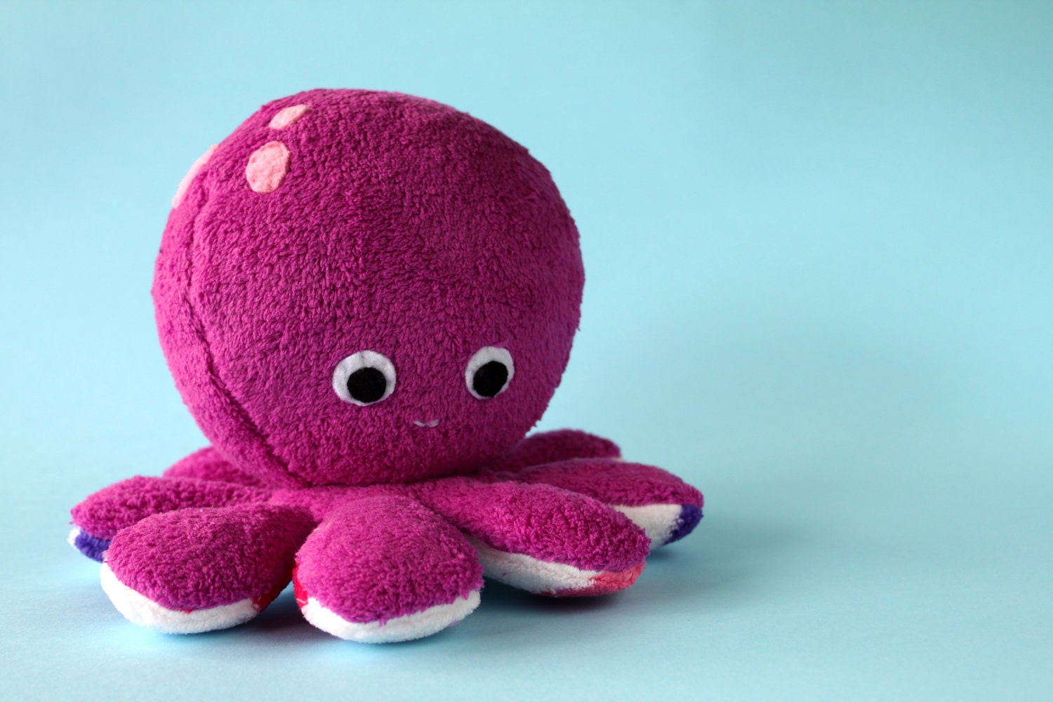 OLIVIA - cute pink octopus with colorful dots