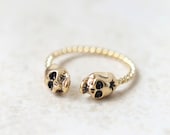 Tiny Skulls ring in gold / adjustable ring