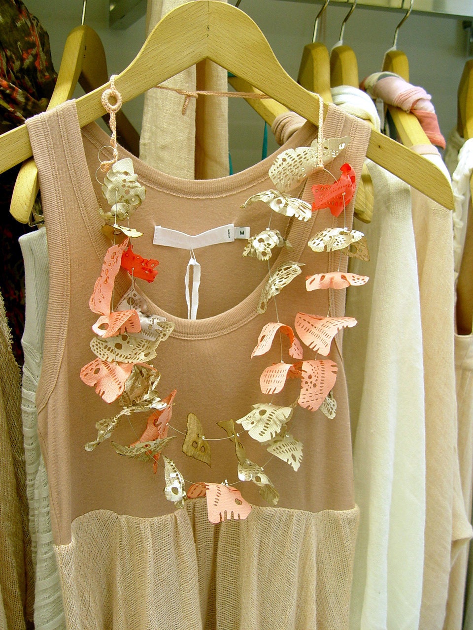 Spring in the air - Statement necklace in pink, satin beige and ivory