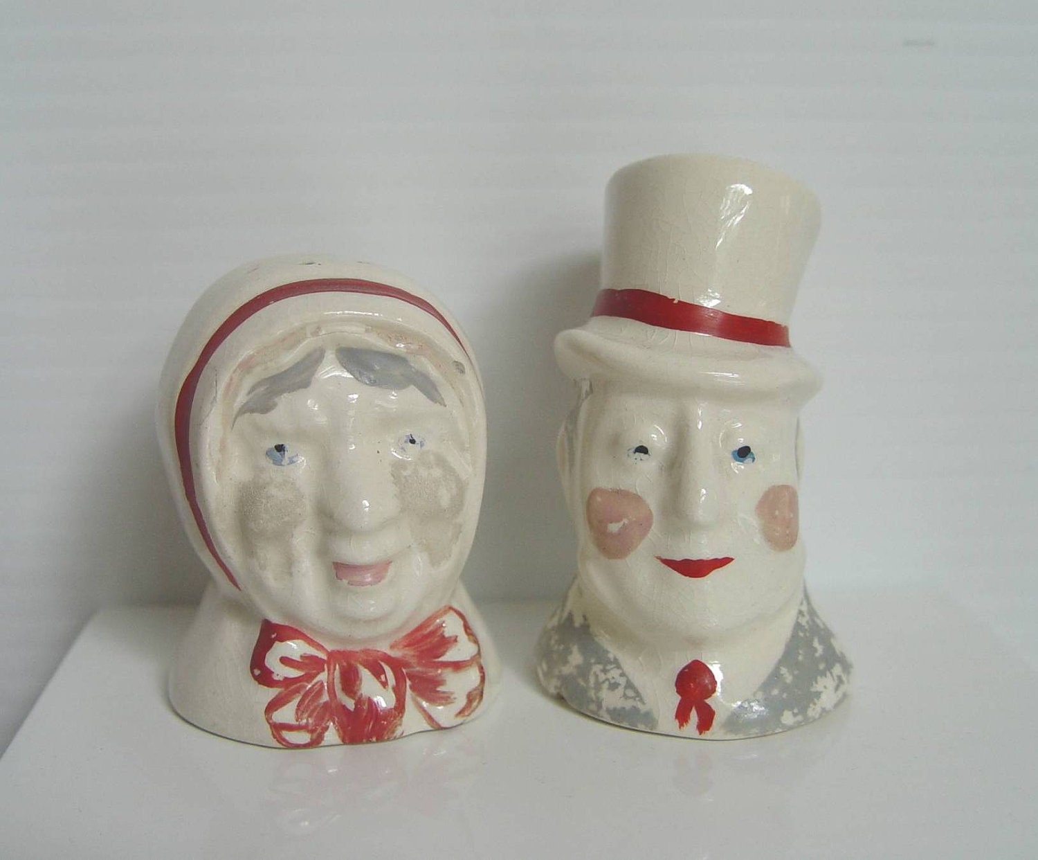 Vintage MA & PA Salt and Pepper Shakers -- Old Couple -- Top Hat
