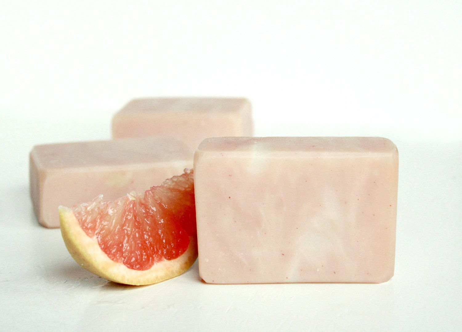 Grapefruit Aloe Soap / Eco Friendly Soap, Handmade Soap Bar / Cold Process Soap