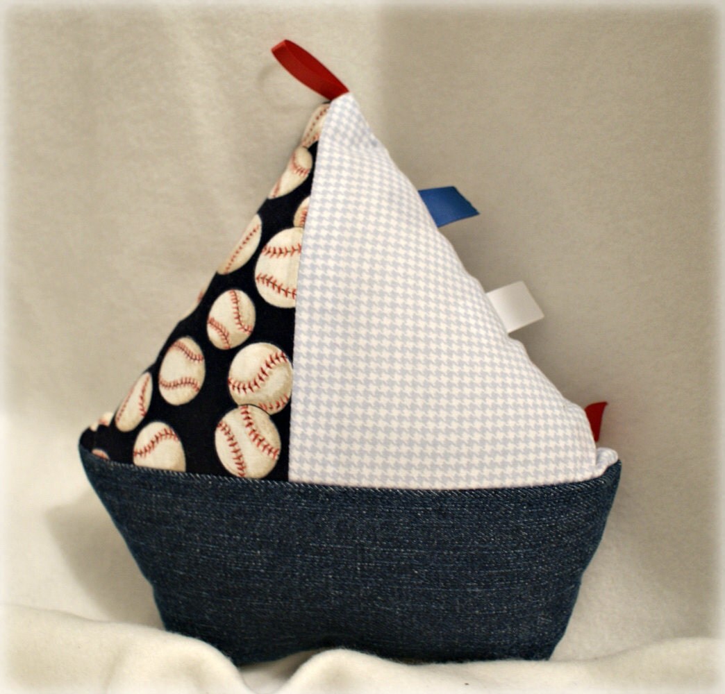 sailboat ribbon