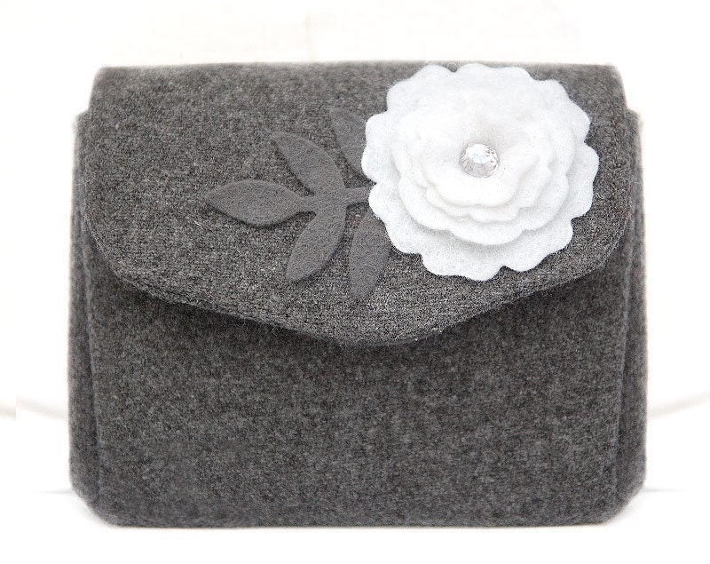 Gray Wool Tweed Wallet with White Felt Applique Flower. Folding Coin Purse with diamond look jewel