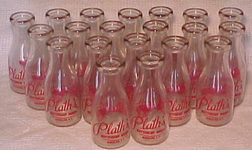 Group of Twenty 1946 Plath's Buttercup Dairy Rensselaer, N.Y., ACL Picture Pint Size Milk Bottles , Great for Wedding