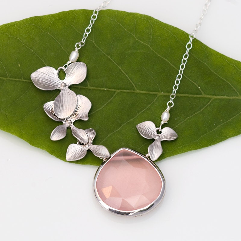 October Birthstone Jewelry- Pink Quartz necklace - Silver orchid necklace - Rose Quartz - Bezel Necklace - Gemstone Necklace