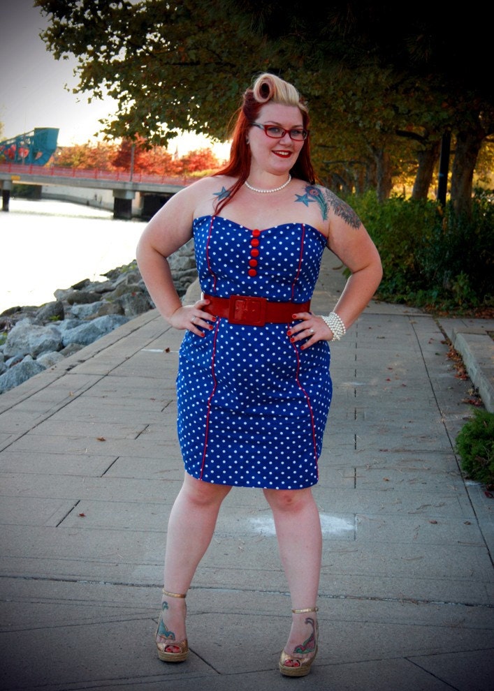 CUSTOM strapless sweetheart wiggle dress