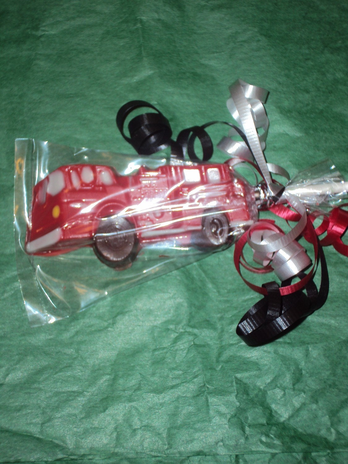 12 Fire Truck Chocolate Lollipop Favor Il_570xn