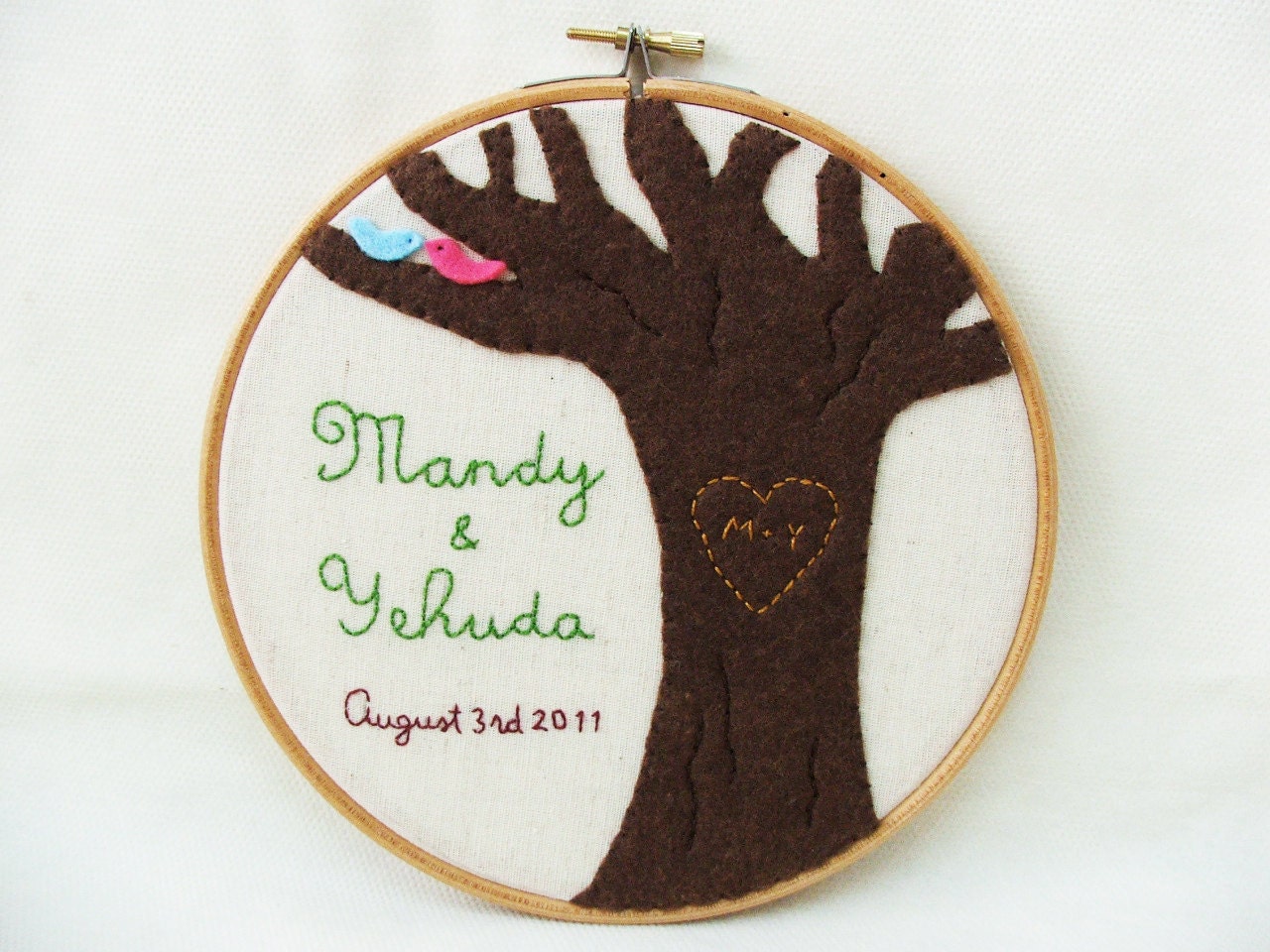 Love tree Embroidery hoop wall art - Customized personalized (names and date) GREAT WEDDING DECOR