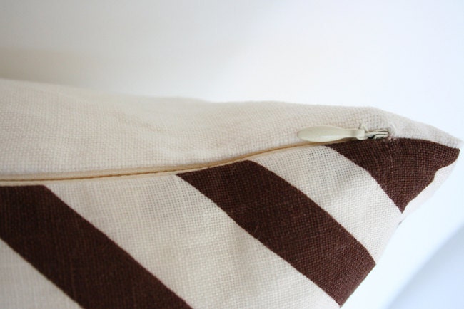 2 David Hicks La Fiorentina Pillow Covers - Bark & Ivory colorway (Pair)