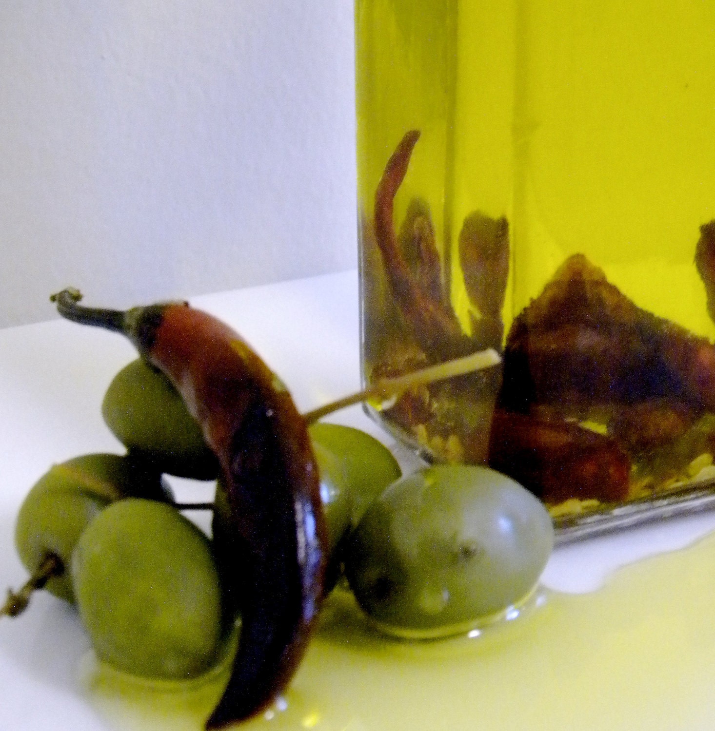 250mL Thai Pepper infused Olive Oil