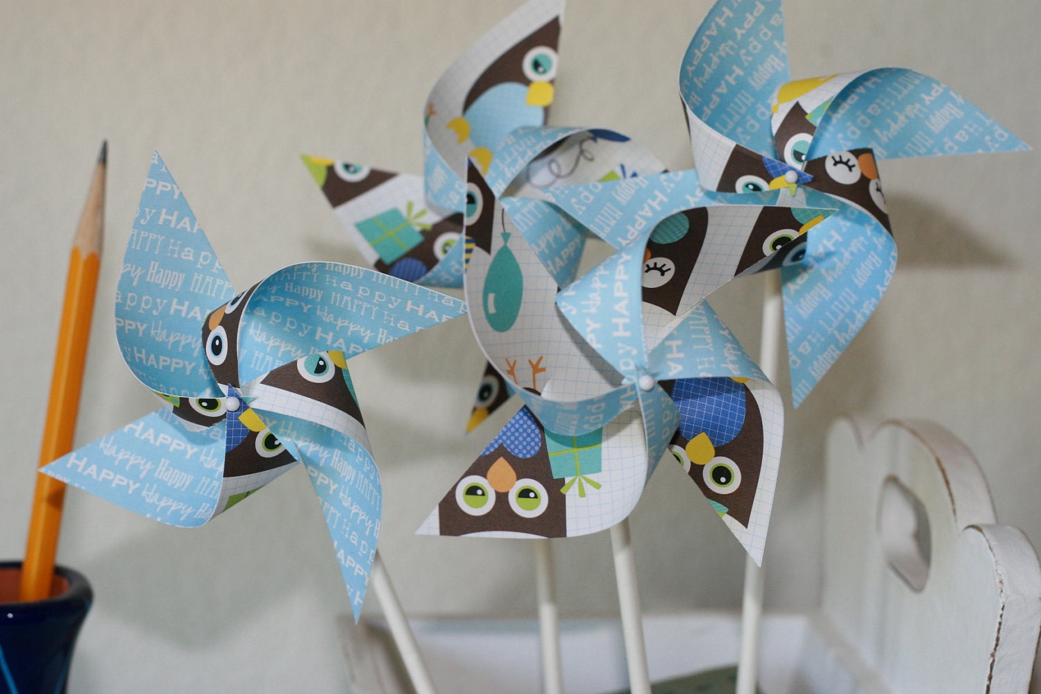 Owl Party favor Pinwheels Owl Party-12 Mini Pinwheels (Custom orders welcomed)
