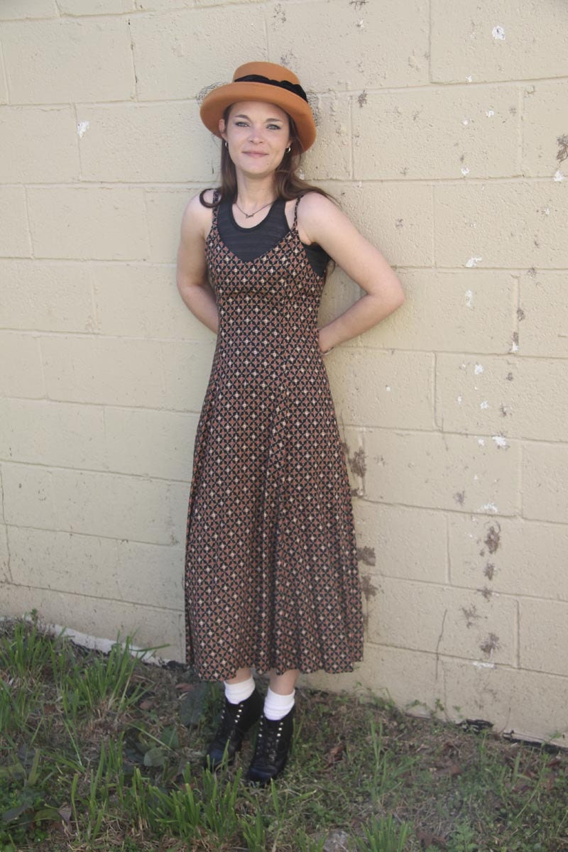 1990s black and red slip dress or strappy jumper. Small, medium.