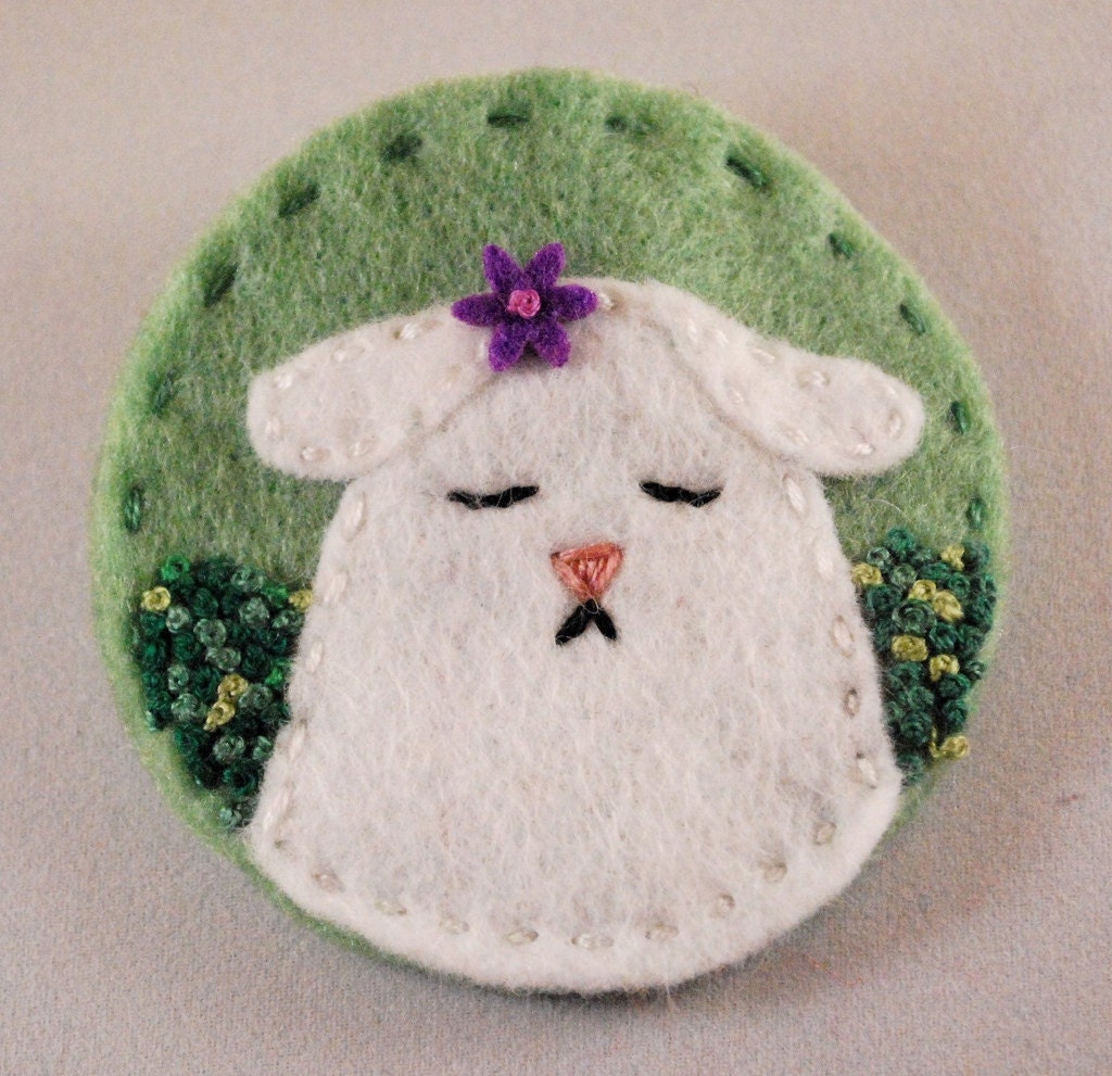 Cute brooch