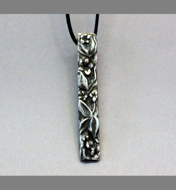 Wood Violets Pendant in silver pewter