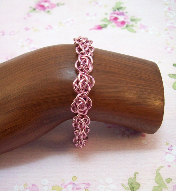 Bracelet, chainmaille, rose.  Renaissance, SCA, gypsy, elven, faery, pink