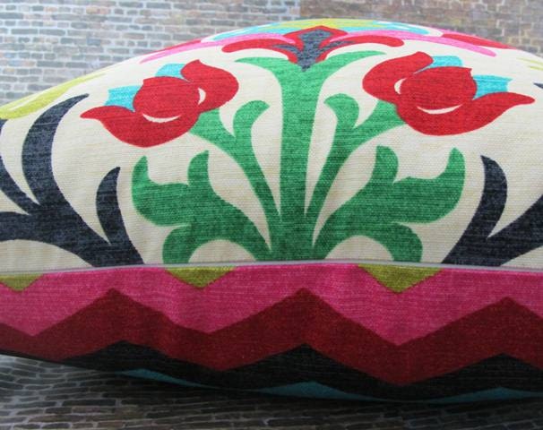 Designer Pillow Cover - 18 x18 - Panama Desert Flower -