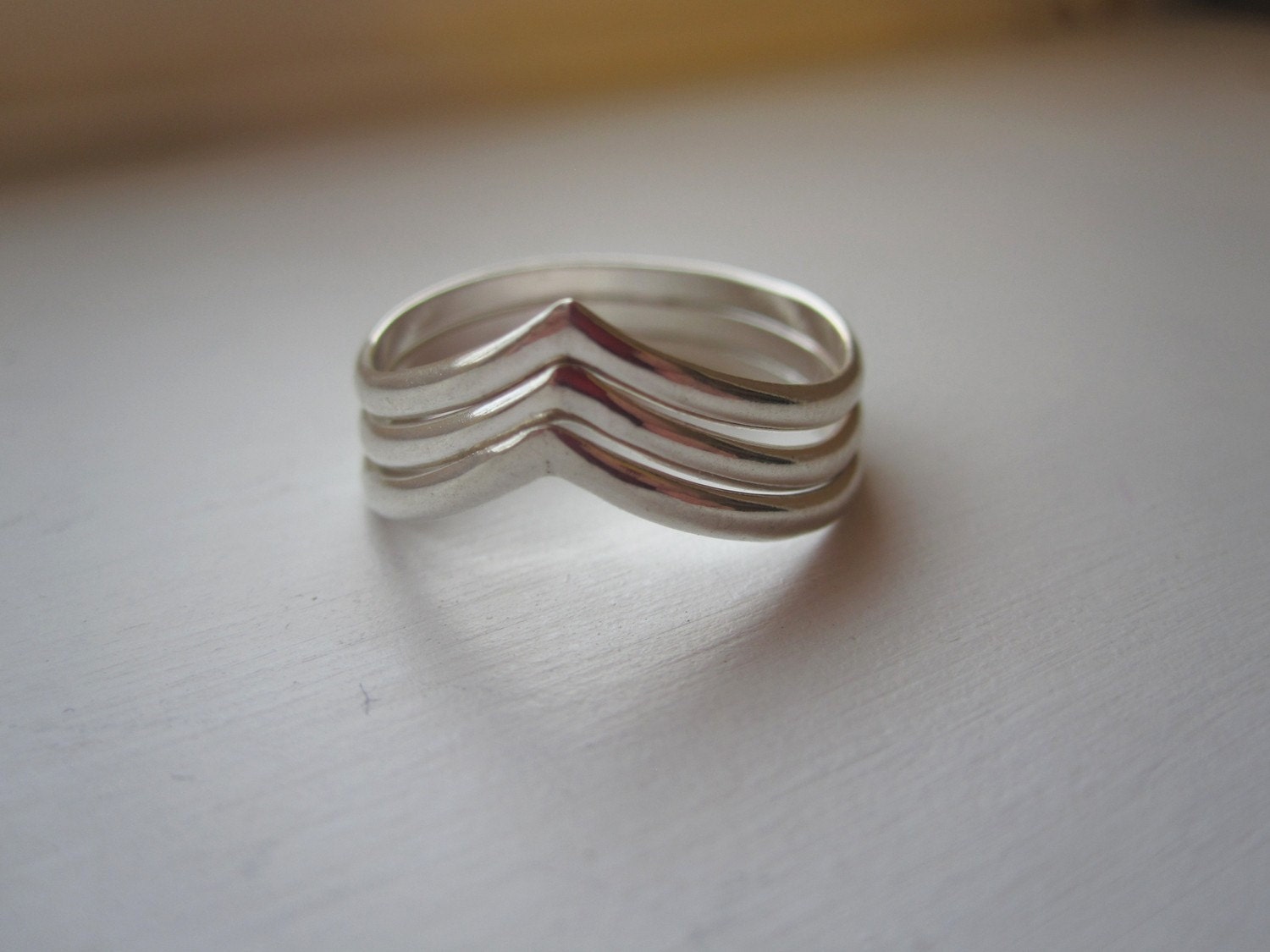 925 Sterling Silver Triple V Ring