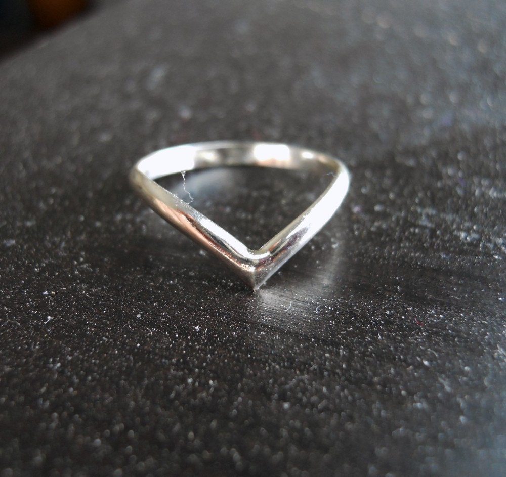 V Ring 925 Sterling Silver