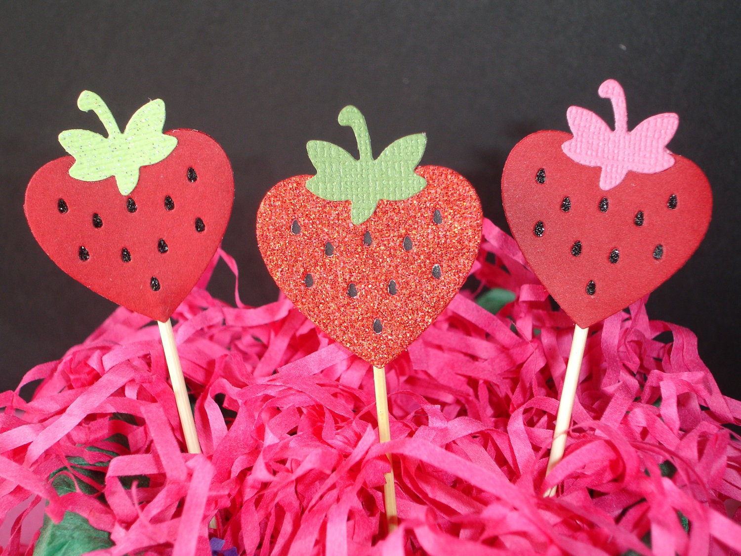 12 Strawberry Sweetheart Cupcake Toppers... girl, birthday, party, strawberry shortcake, fruit, berry