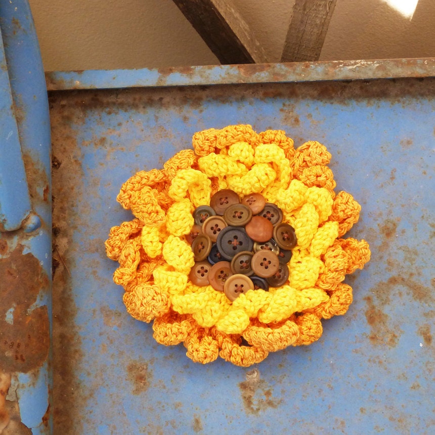 Crochet Flower Pattern Sunflower or Peony PDF ebook - hair brooch, hat embellishment, shawl pin, accessory - Easy