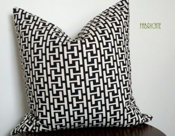 Ladder Chain Black and White- Pillow Cover