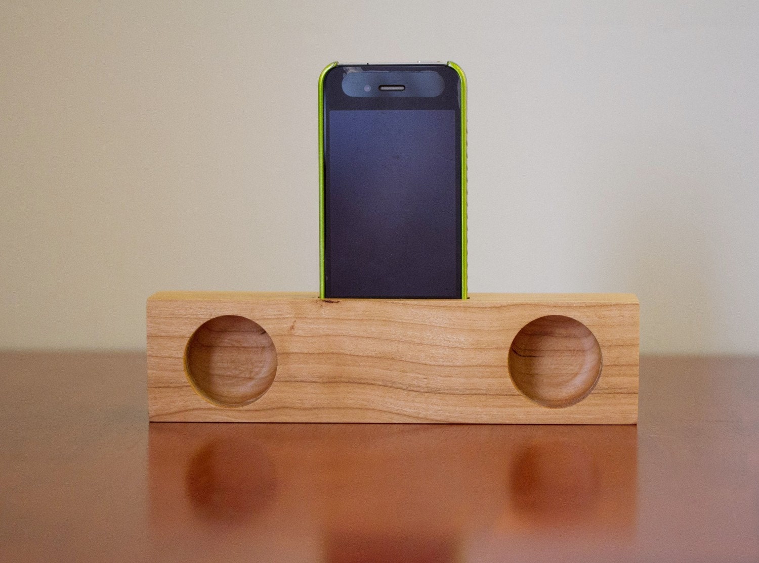 iPhone Acoustic Speaker (cherry)