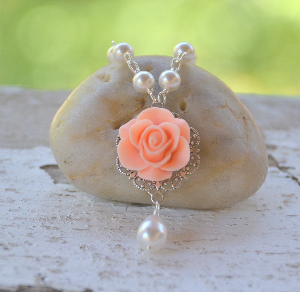 Bridesmaid Jewelry. Wedding Party Gifts.  Peach Rose Bridesmaid Pearl Necklace with White Swarovski Teardrop Pearl.
