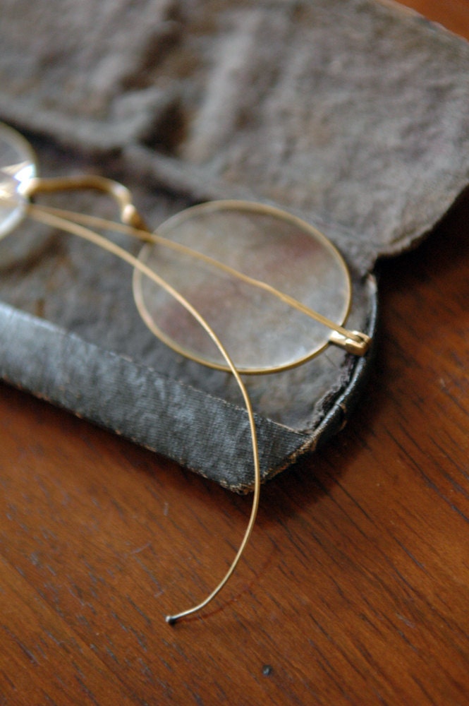 Antique Spectacles // Turn of the Century Eyewear
