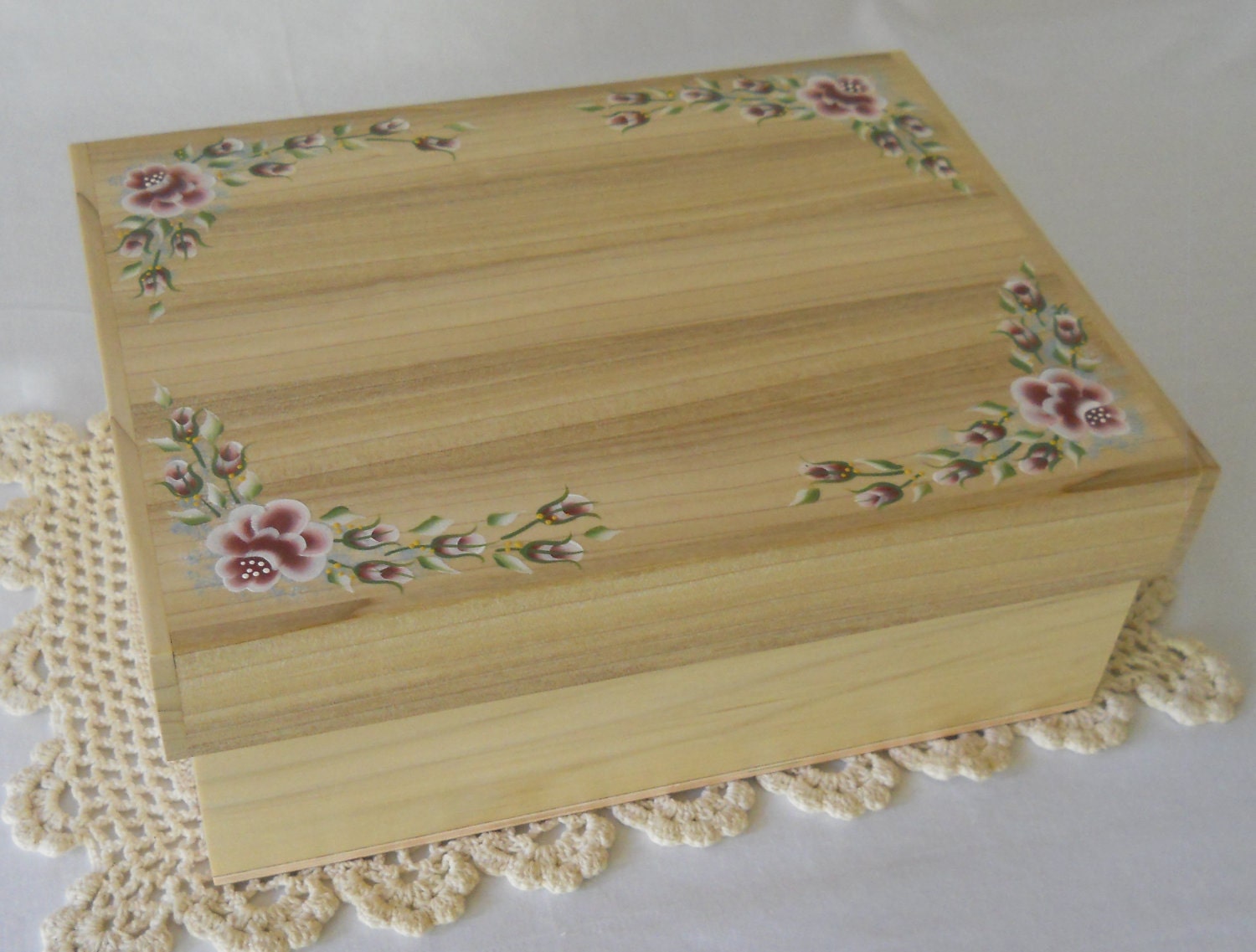 Poplar Floral Keepsake Box