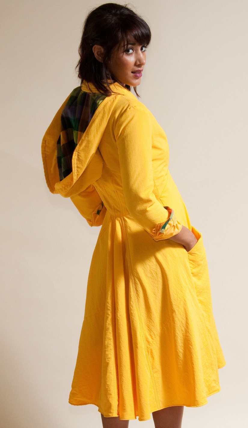 Seaside Raincoat - Available in Yellow, Black, Gray, and Navy