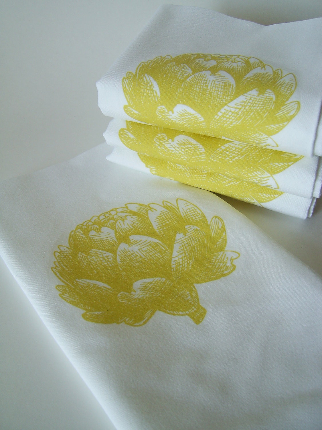 Vintage Etched Artichoke Hand Towel Napkins - Set of FOUR