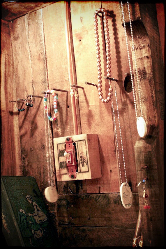 Jewelry Organizer Display from reclaimed Pallet Wood