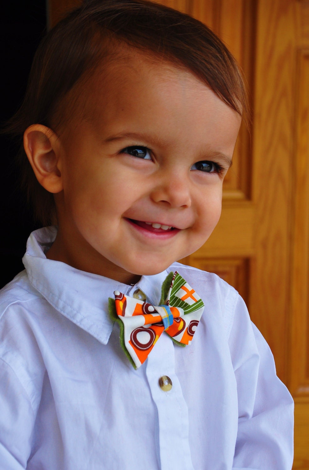 train bow tie