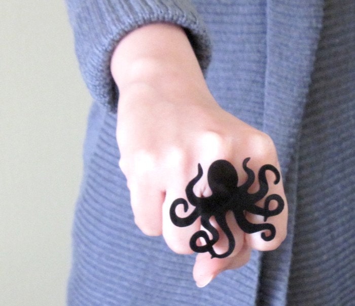 Baronyka Black Octopus Ring