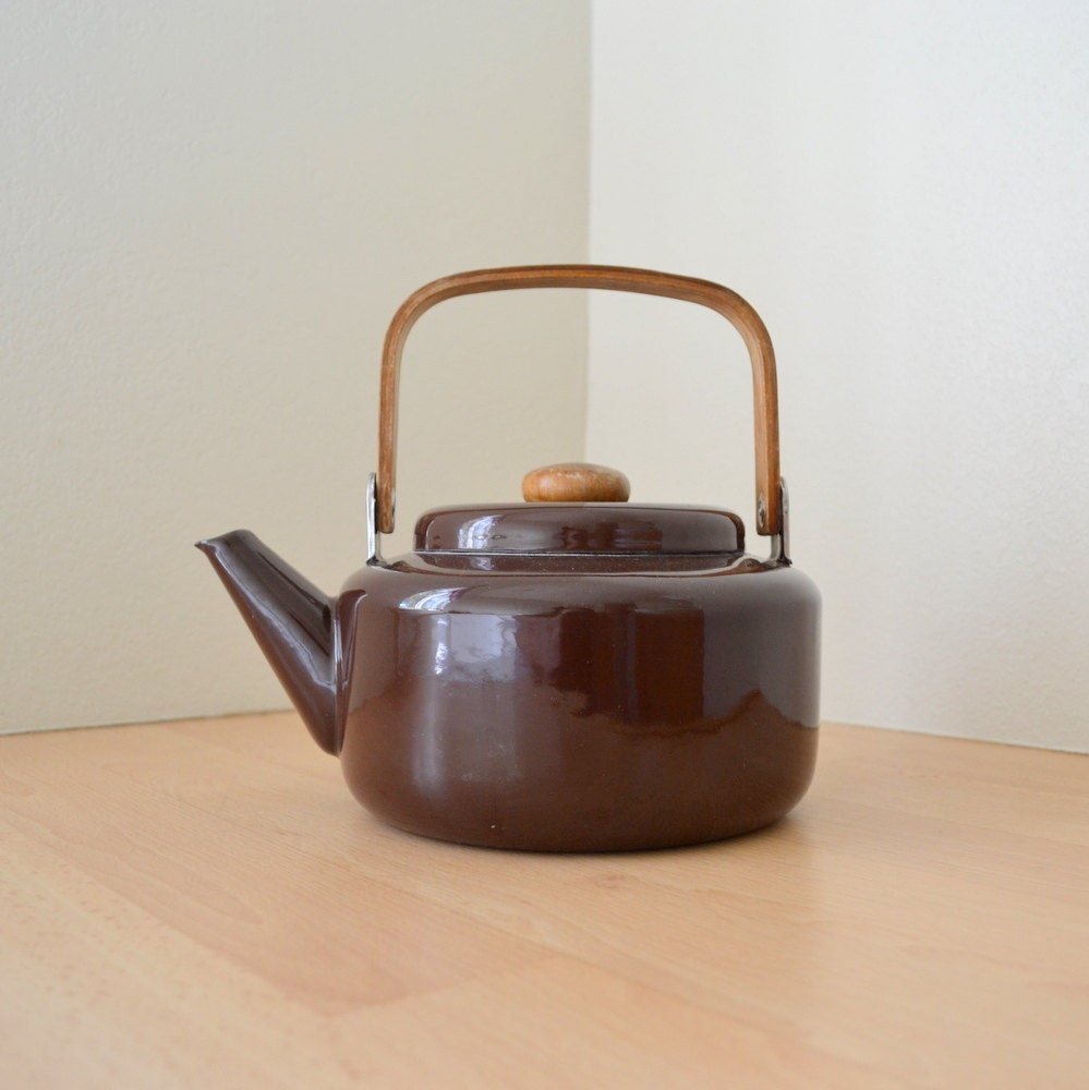 Enamel Metal Teapot Vintage 1970s Rustic Dark Chocolate Brown 10 Cup Capcity