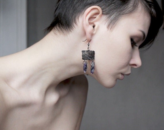 Amethyst earrings in purple and gun black