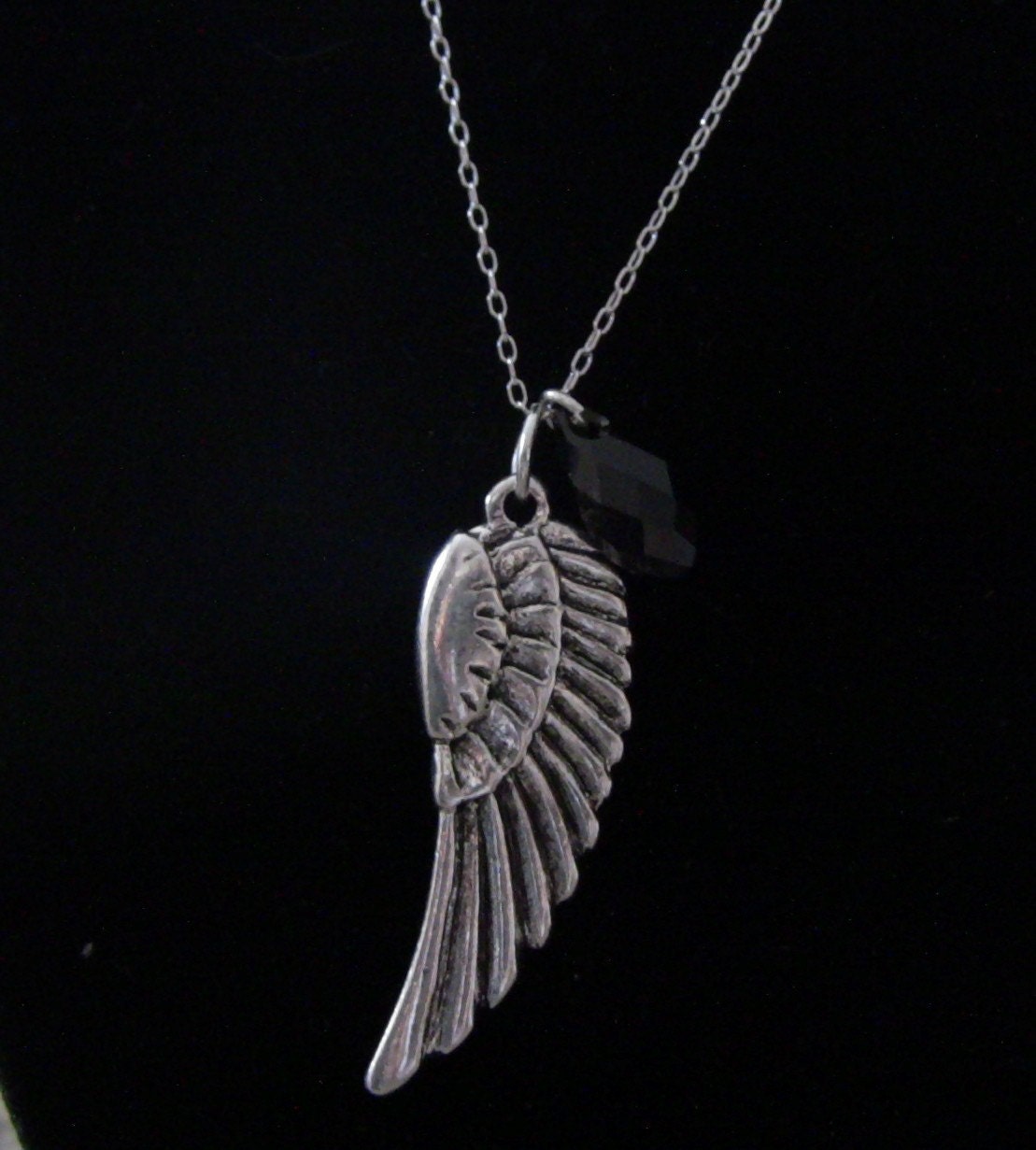 18" Silver "The Black Swan Necklace"