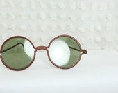1940's Round Sunglasses Cinnamon Brown Celluloid Circle Frame Gray Lens Non Prescription Medium Unisex 46/20 Windsor