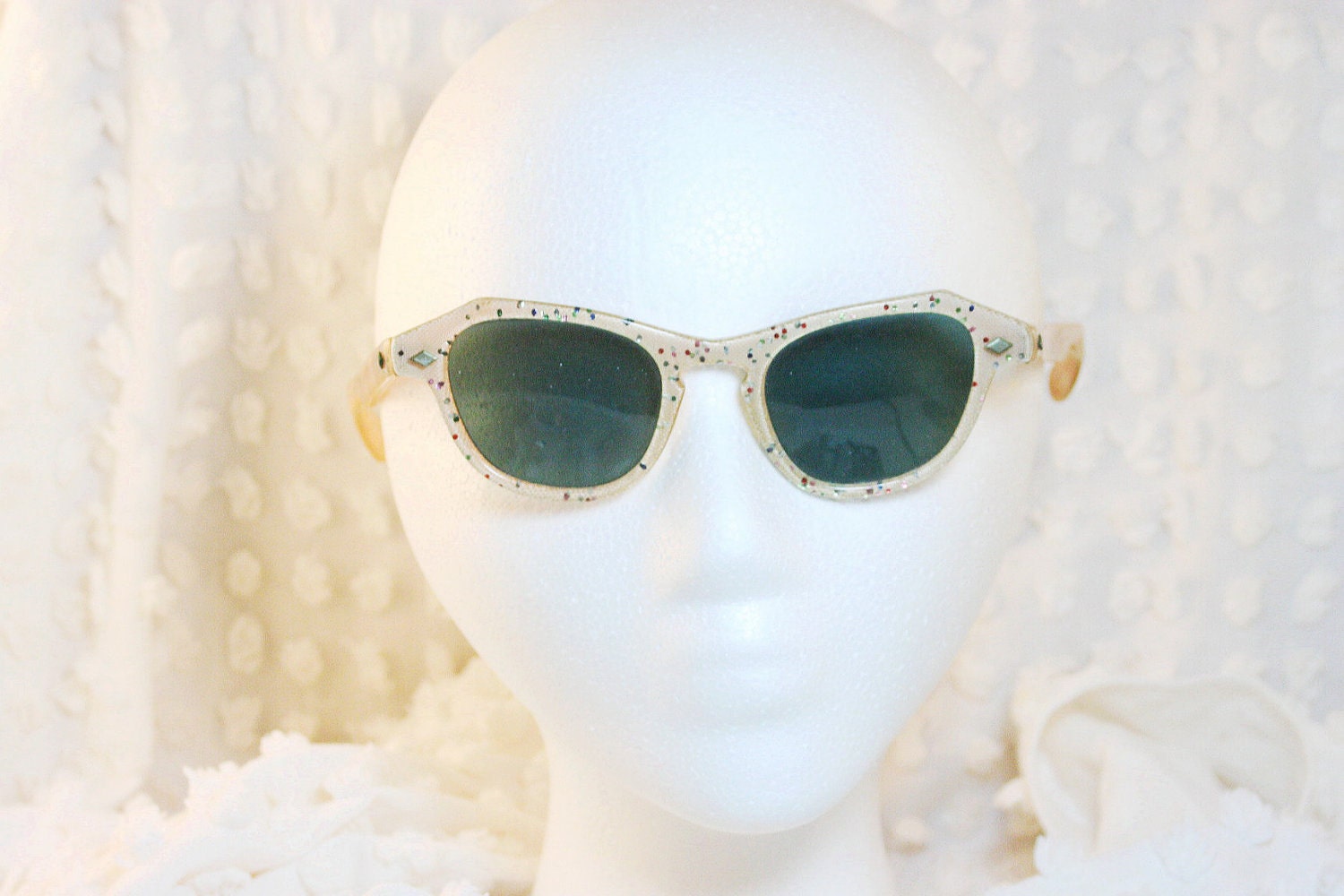Rainbow Glitter Linen 1950's Cat Eye Sunglasses Squared Horn Rim Frames, Non Prescription Gray Lens
