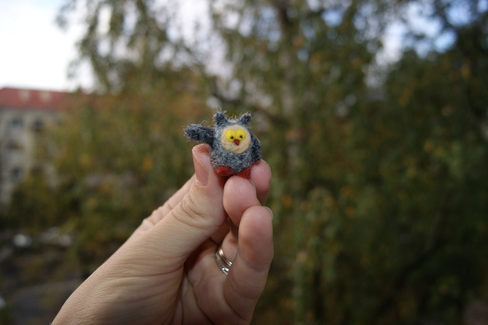 Felt owl, baby owl, super tiny, needle felted Owl, mini birds, felted birds, natural wool toys, felt toy