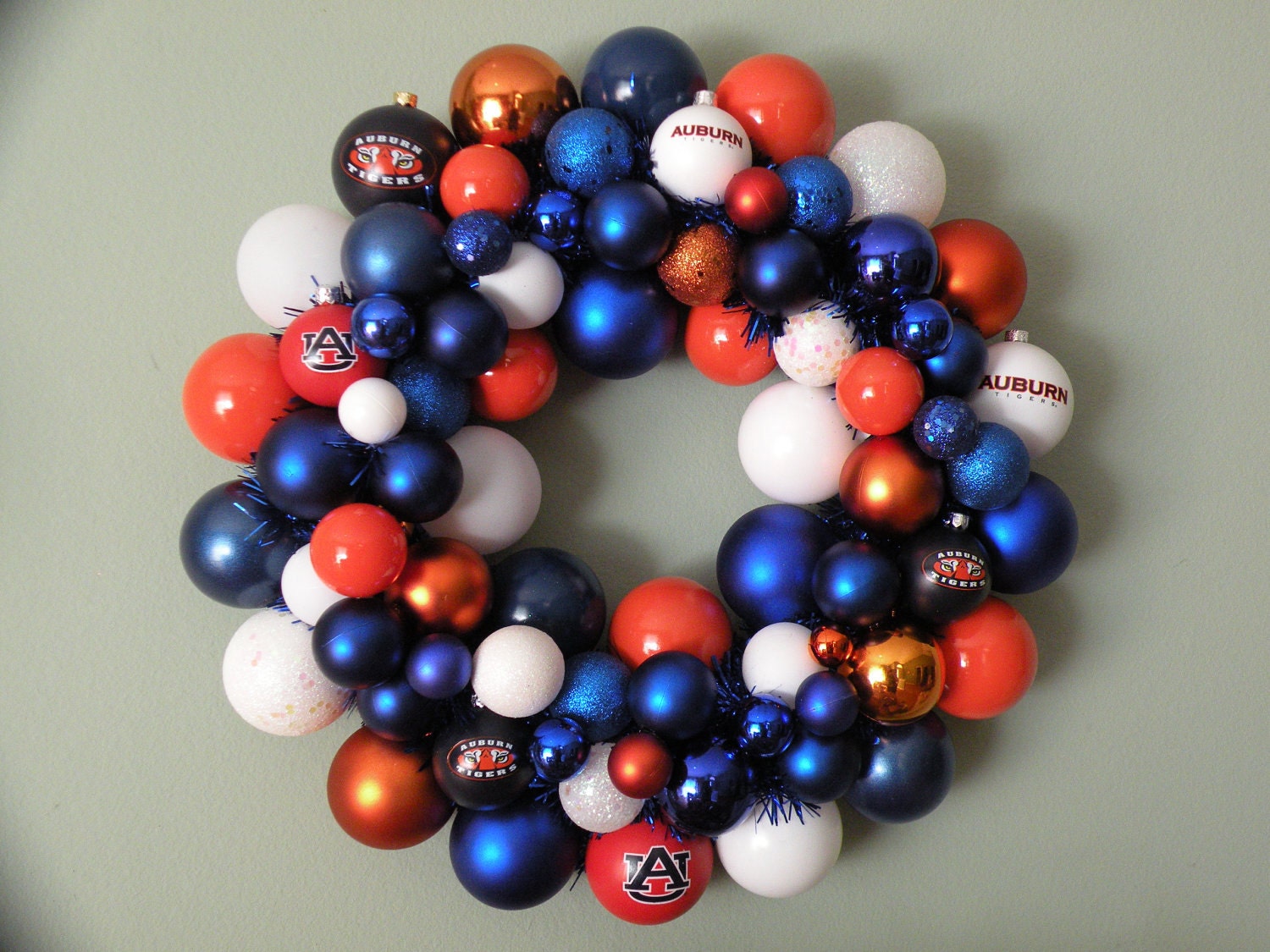 AUBURN TIGERS Ornament Wreath