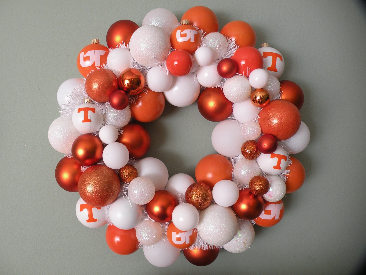 University of TENNESSEE VOLUNTEERS Ornament Wreath