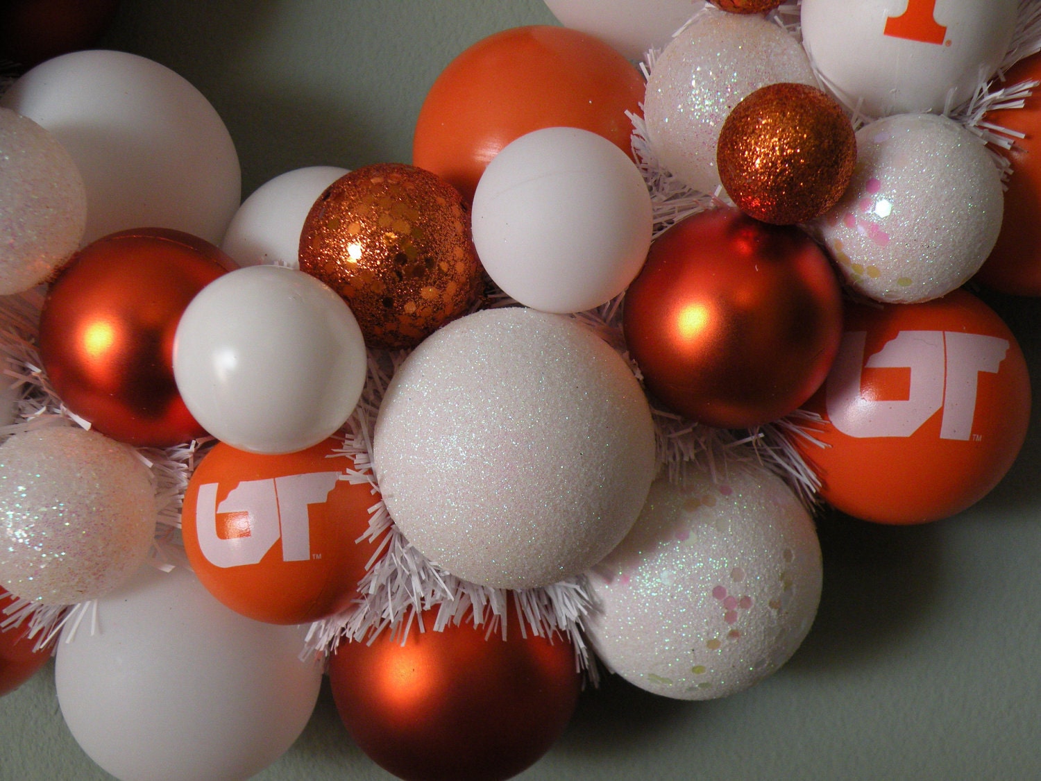 University of TENNESSEE VOLUNTEERS Ornament Wreath