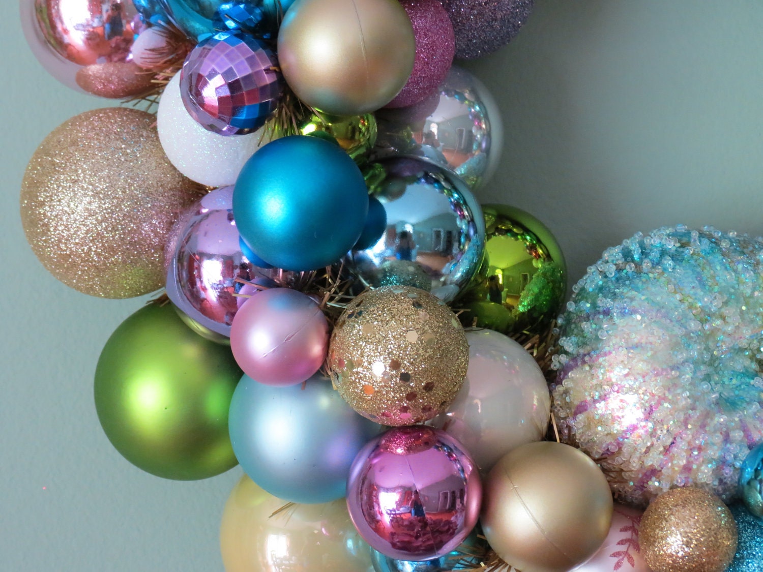 SALE take 10% off NAUTILUS SHELL Summer Ornament Wreath
