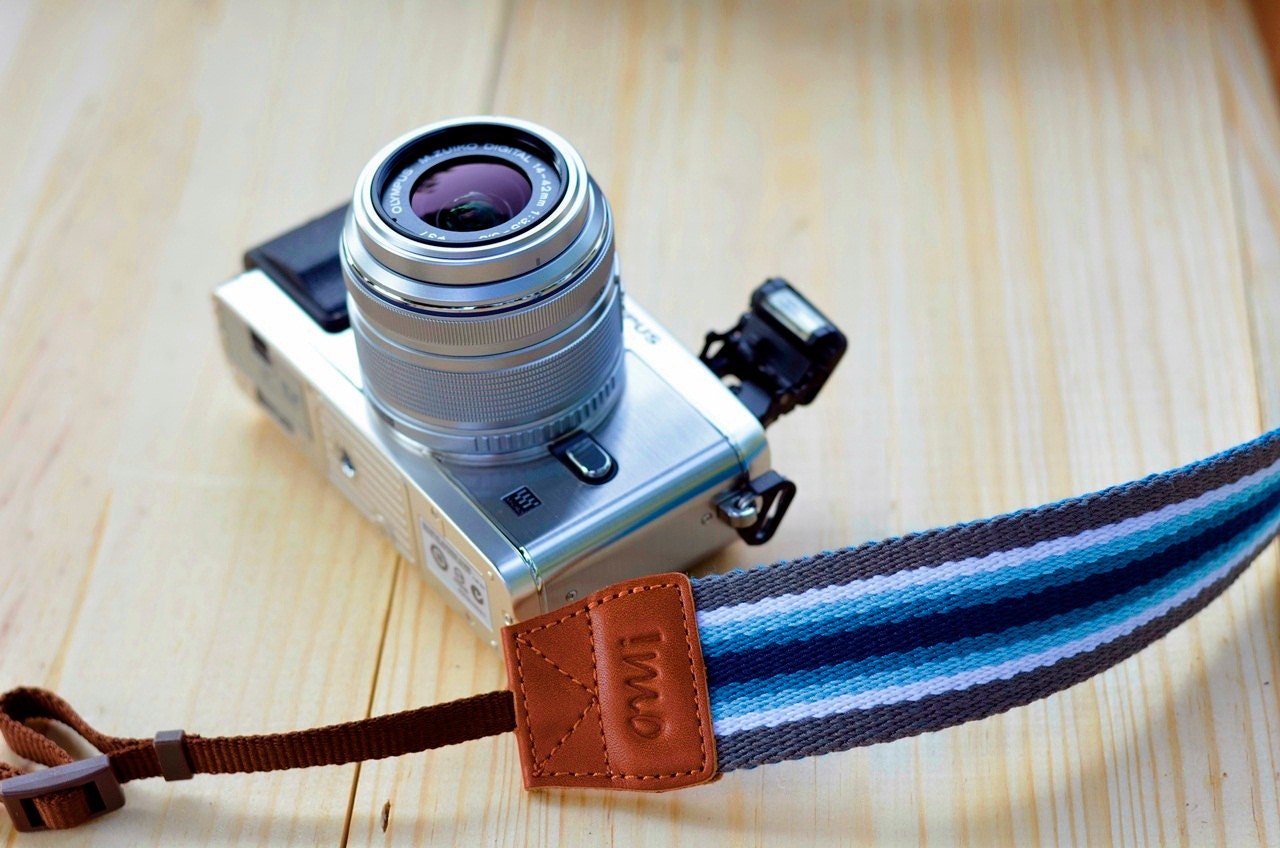 The Happy Prince Camera Strap