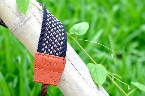 Little heart camera strap (pink)